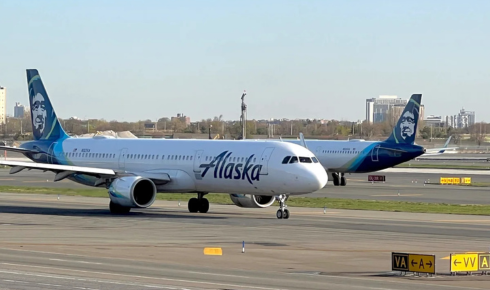  Planning your next trip with Traveloka!