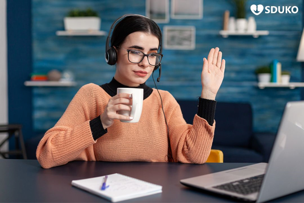 Headphones for Hybrid Work: What Actually Works for Long Video Calls vs. Deep Focus?